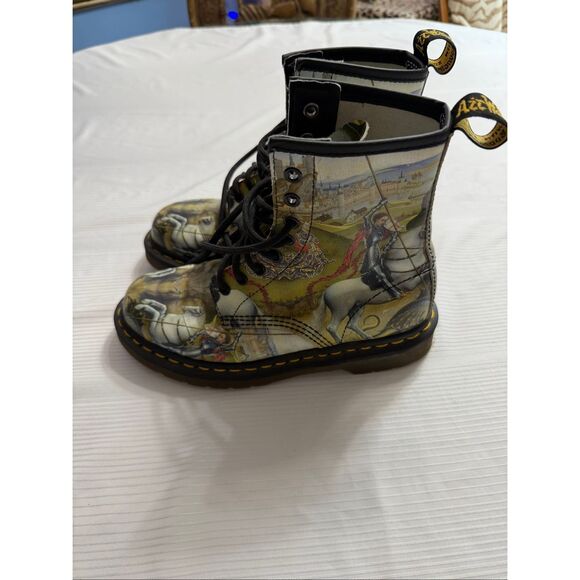 Dr Martens 1460 George & The Dragon Boots Museum Artist Women’s Size 6